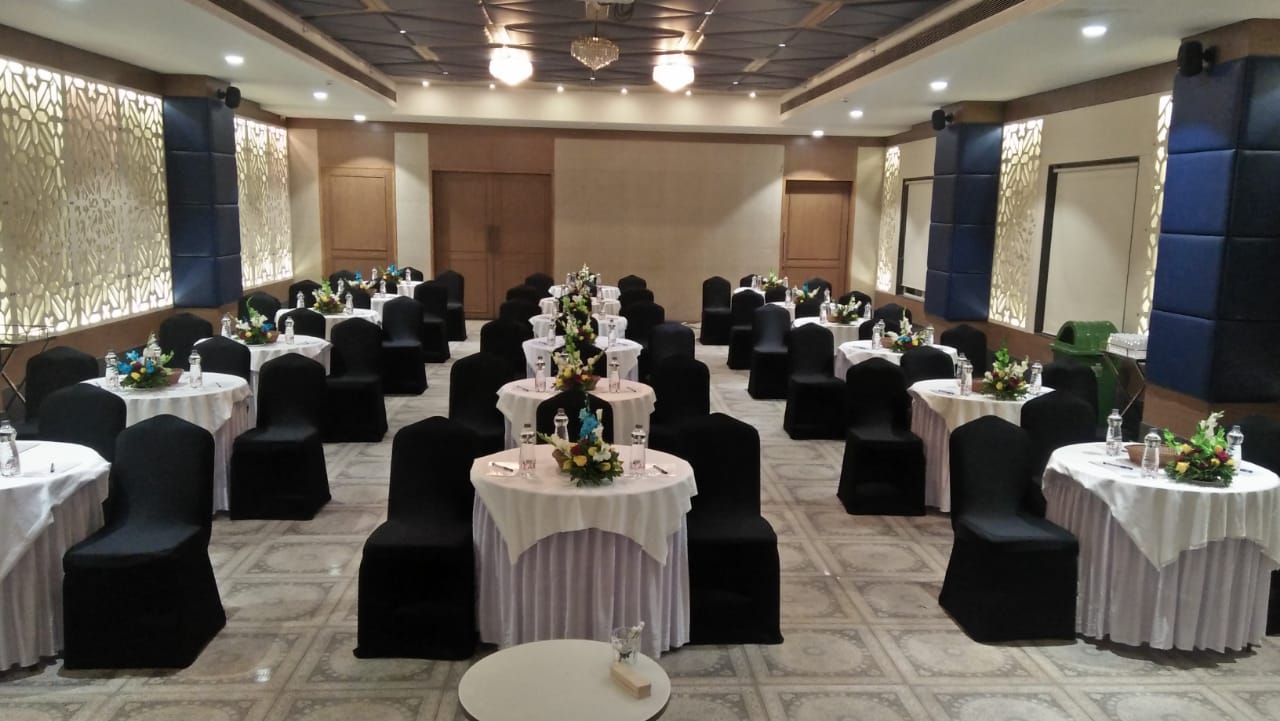 Solitaire Banquets at Enrise By Sayaji photo 6 thumbnail