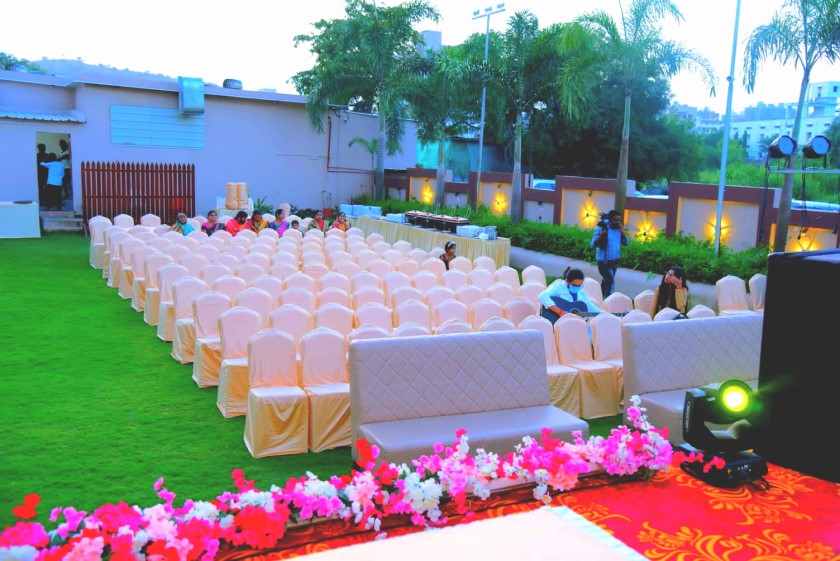 Green Aura Lawn photo 2 thumbnail