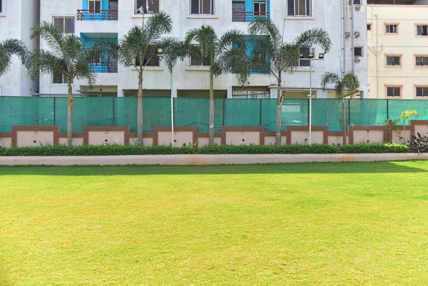 Green Aura Lawn photo 3 thumbnail