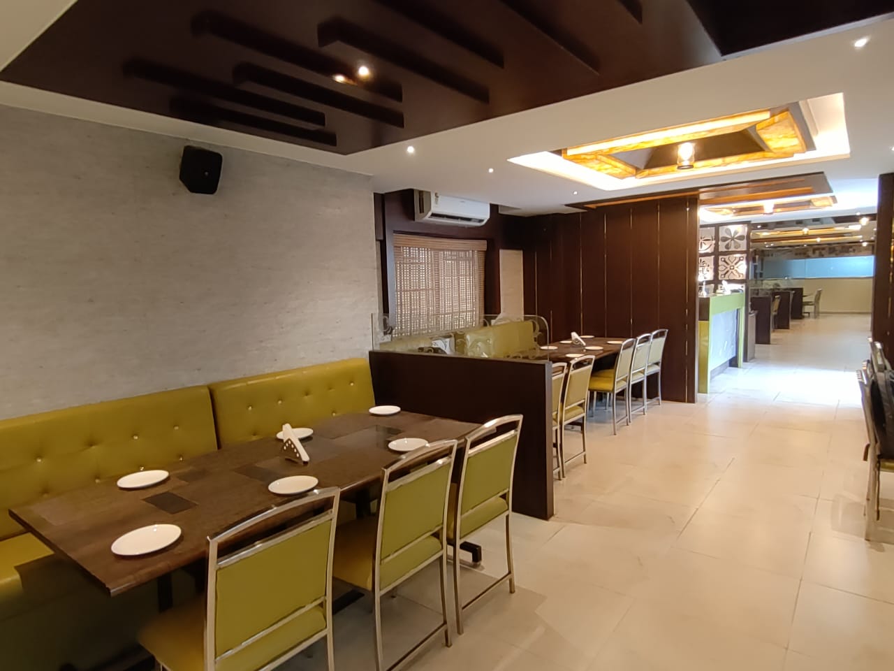 Sanket Inn Garden Restaurant photo 6 thumbnail