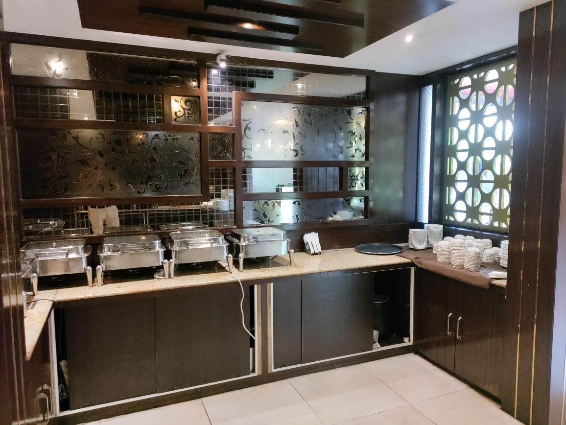 Sanket Inn Garden Restaurant photo 10 thumbnail