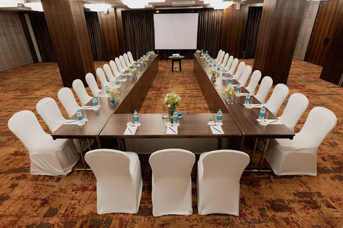 Saffron Banquet at Hyatt Centric, Juhu, Mumbai photo 7 thumbnail