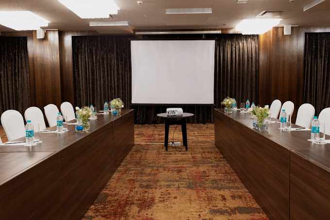 Saffron Banquet at Hyatt Centric, Juhu, Mumbai photo 9 thumbnail
