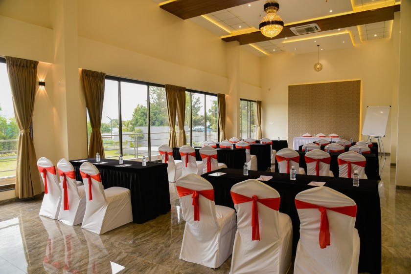 Solitaire Banquet Hall, Enrise Khed Shivapur photo 3 thumbnail