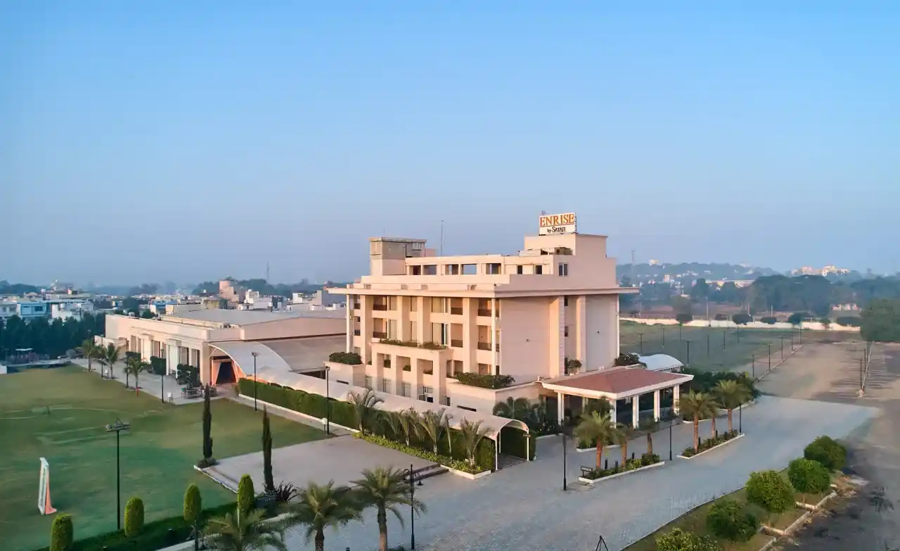 Enrise by Sayaji Rau photo 4 thumbnail